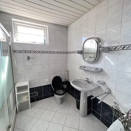 Apartment Unieke & Ruime Dijkwoning Aan Het Water Amsterdam
