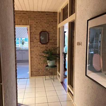 Unieke & Ruime Dijkwoning Aan Het Water Apartment